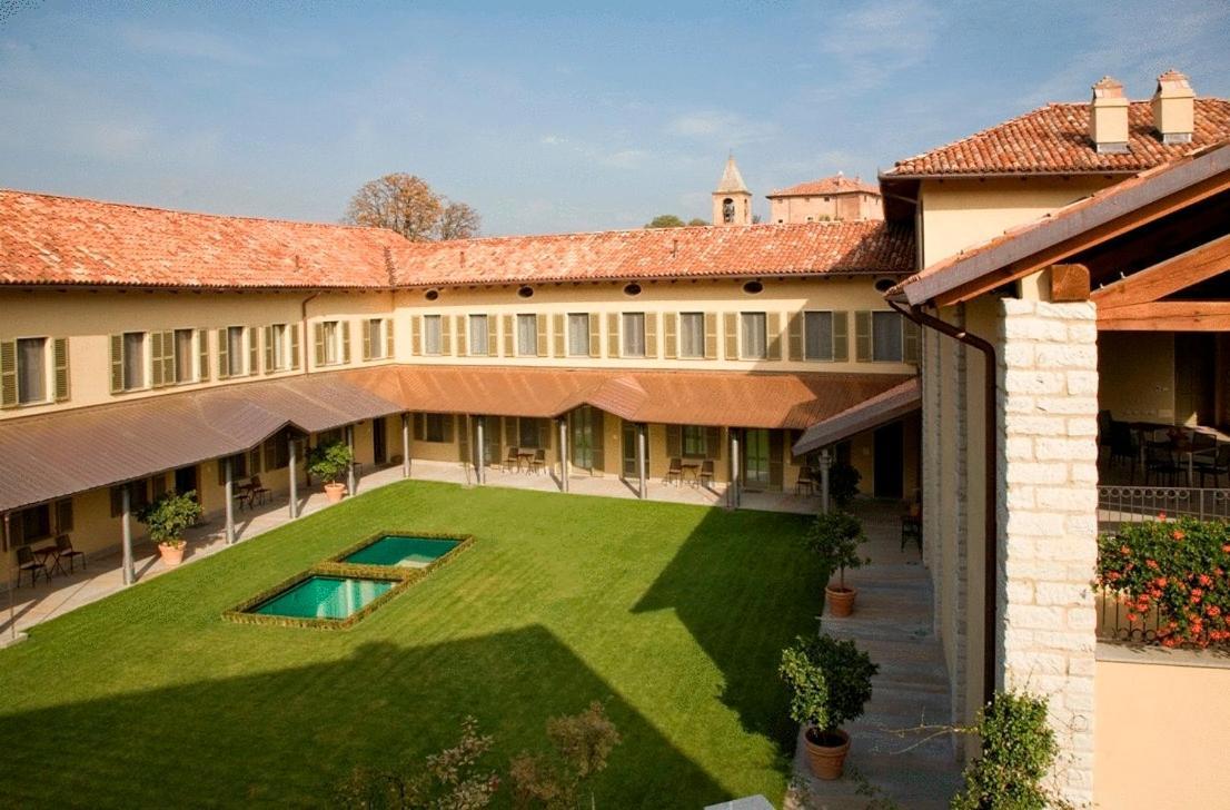 Locanda Dell'Arte Solonghello Exterior photo